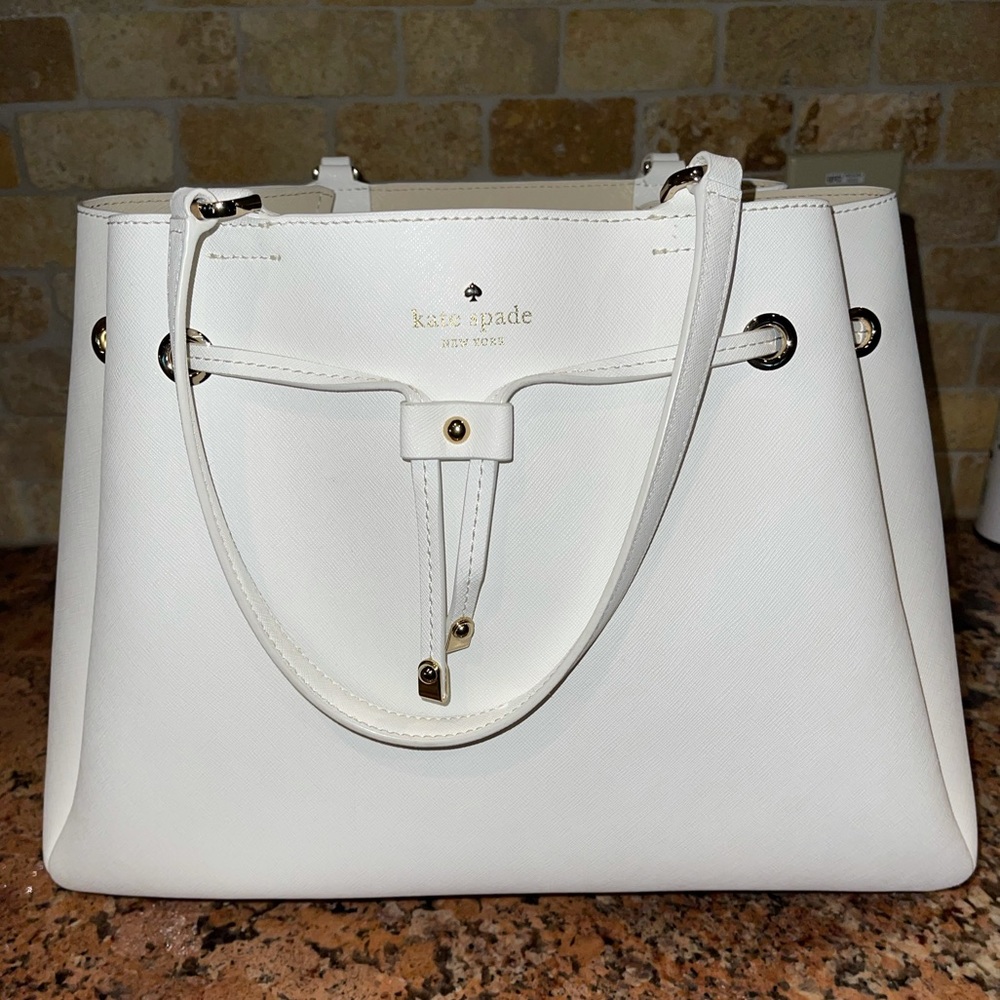 Kate Spade white purse- new condition